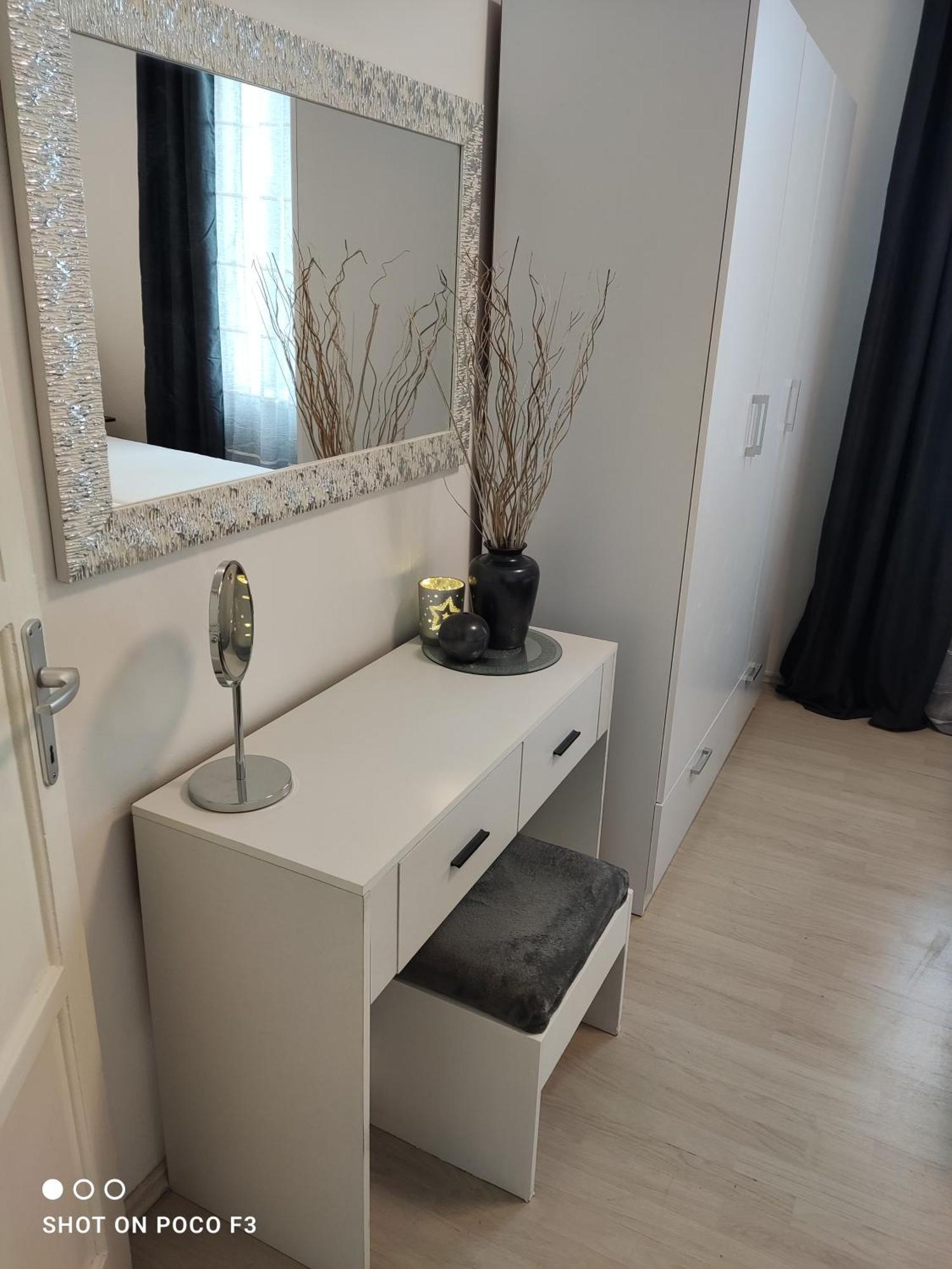Apartment Milevoj Koromačno Eksteriør billede